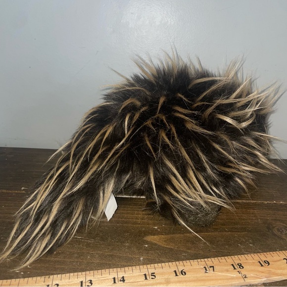 Folkmanis Puppets Porcupine Hand Puppet, - Picture 4 of 6